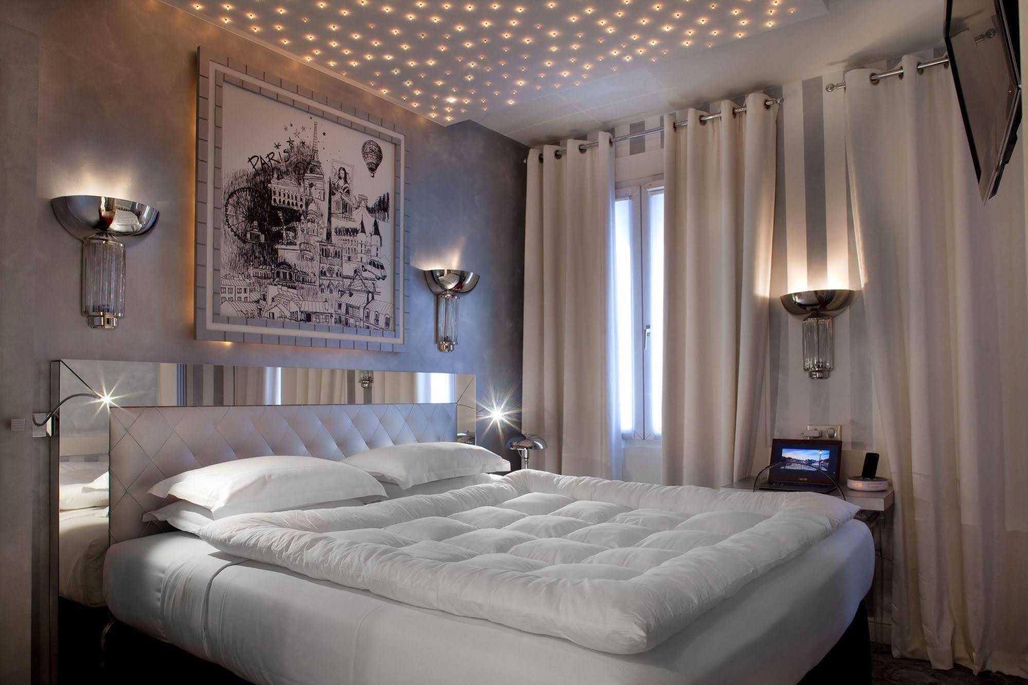 โฮเต็ล เลอ เพทิท เมดเดอเลนน์ Hotel ปารีส ภายนอก รูปภาพ